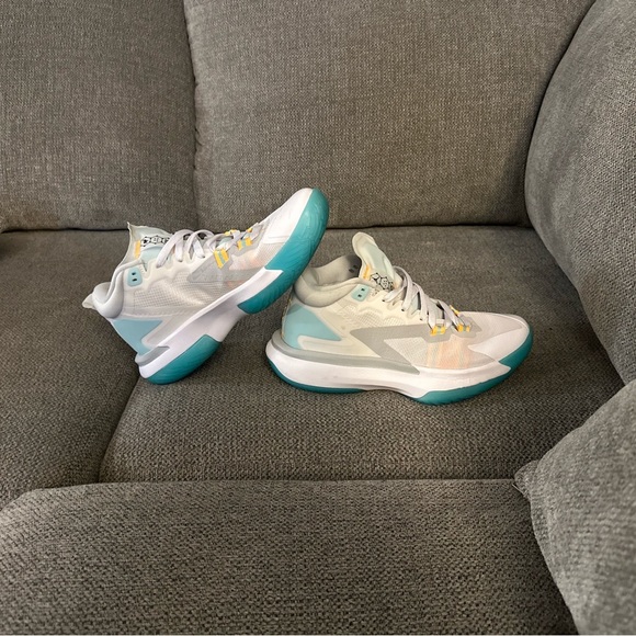 New, comes in box - Picture 10 of 10